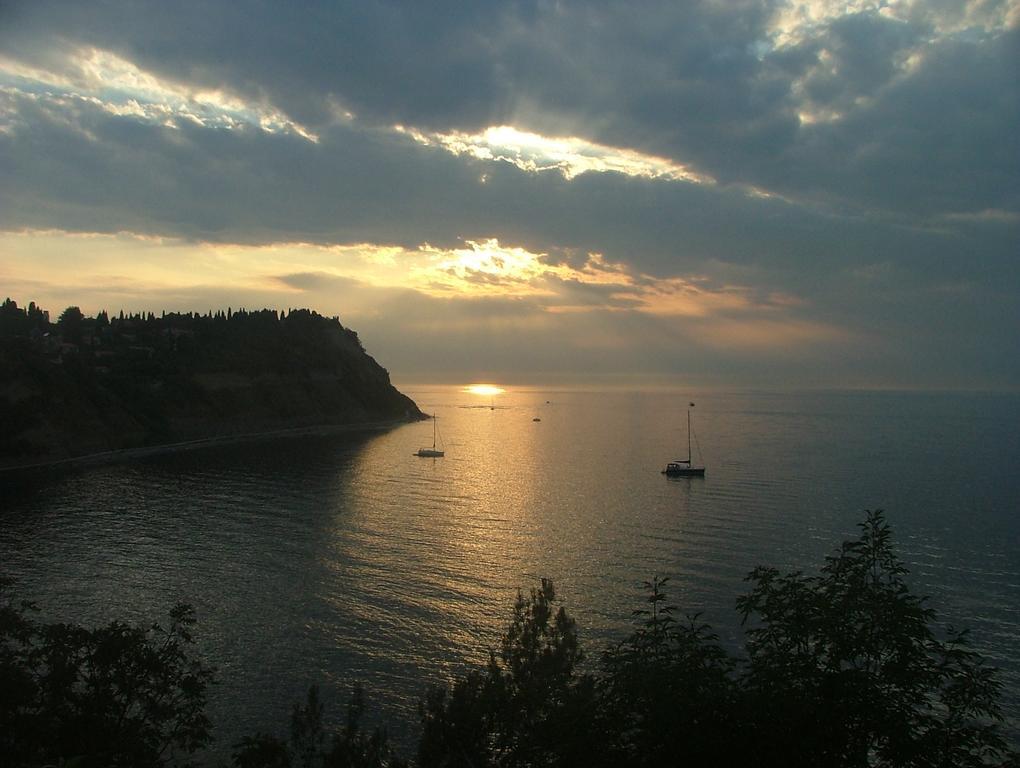 Dom Mladinske Knjige Fiesa Hotel Piran Exterior foto